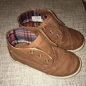 Toms toddler boots